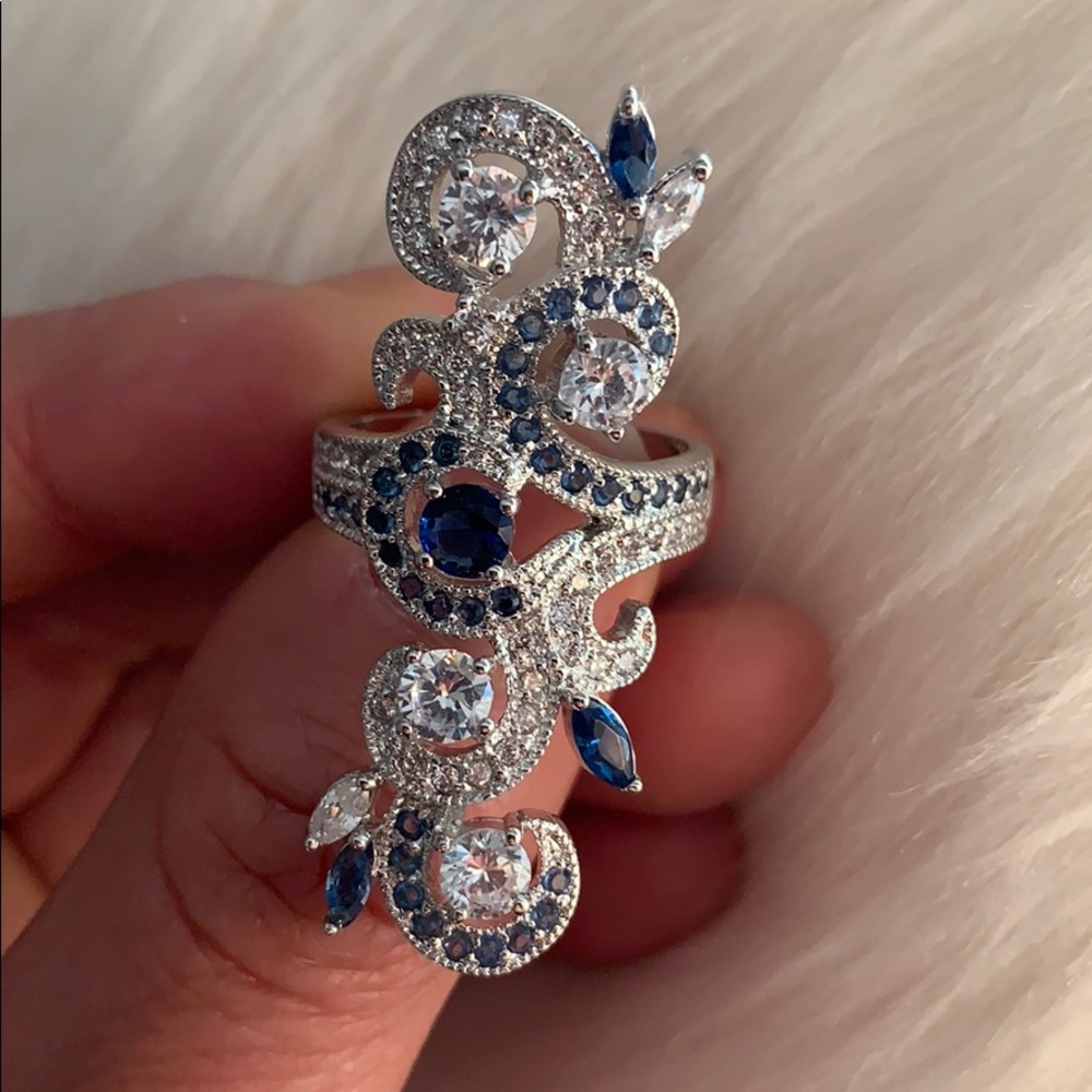 Costume Jewelry Sapphire like ring sz 6